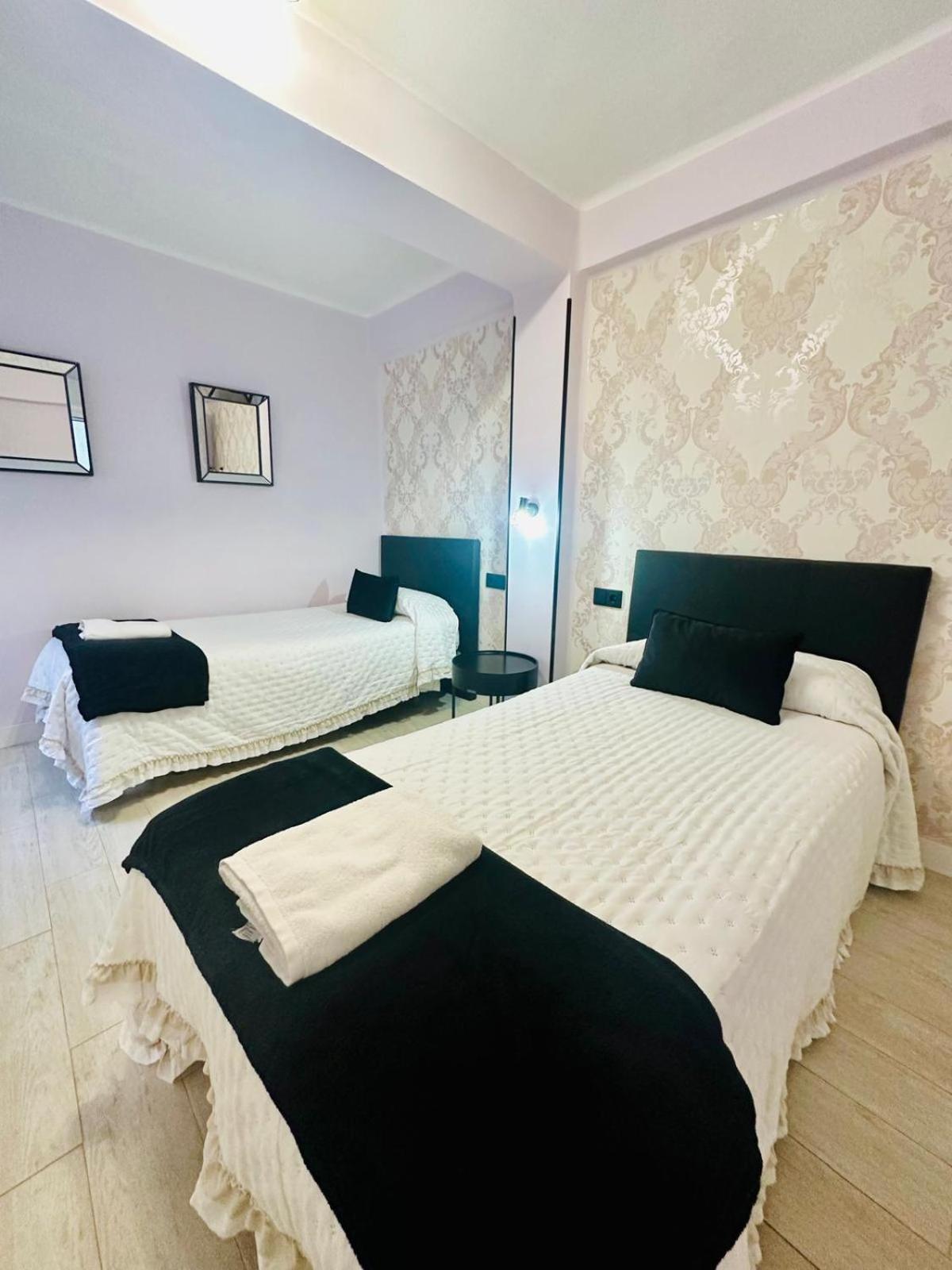 Imperium Apartamentos Centro Parking Gratis Mérida Zewnętrze zdjęcie