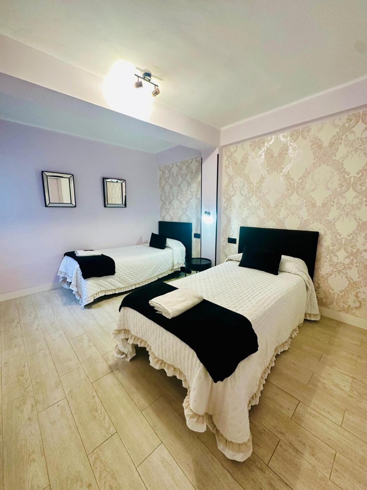 Imperium Apartamentos Centro Parking Gratis Mérida Zewnętrze zdjęcie