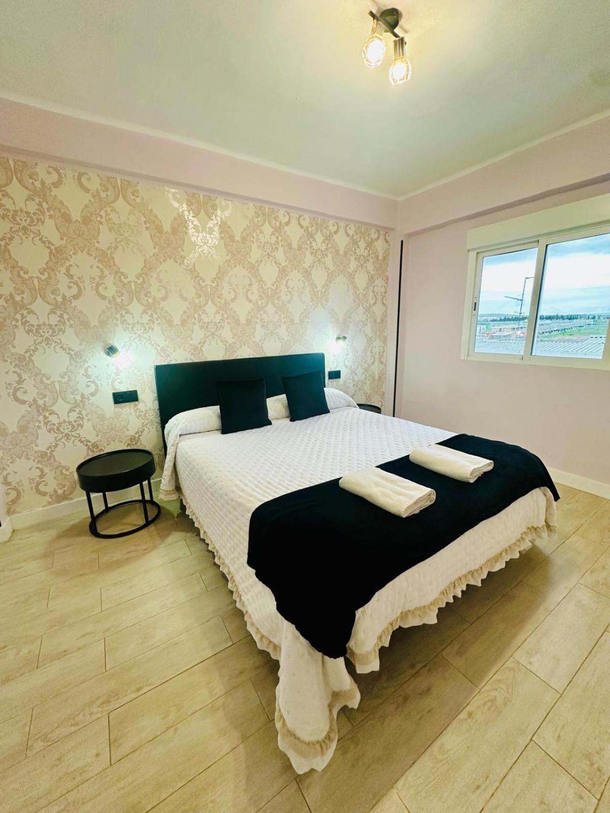Imperium Apartamentos Centro Parking Gratis Mérida Zewnętrze zdjęcie