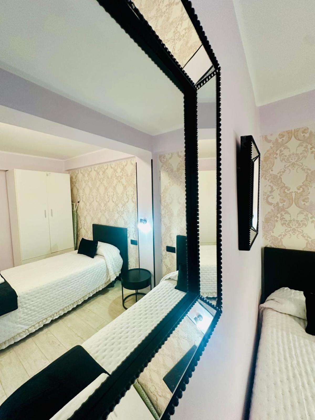 Imperium Apartamentos Centro Parking Gratis Mérida Zewnętrze zdjęcie